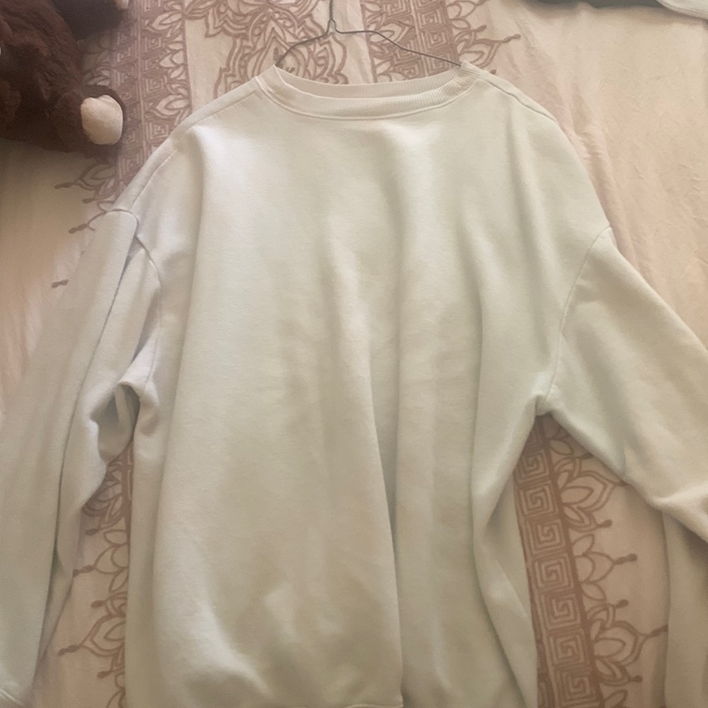 Size is Medium but I’d say it fits like a large